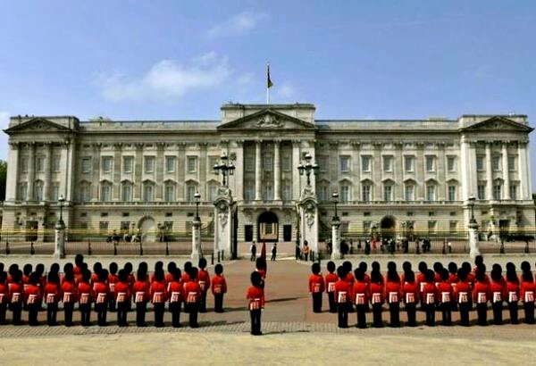Cung Điện Buckingham Cung Điện Buckingham