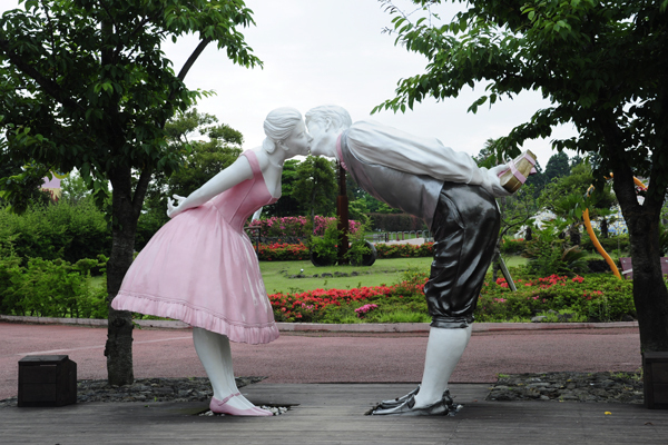 Công viên Thiên đường tình yêu “Loveland” Công viên Thiên đường tình yêu “Loveland”