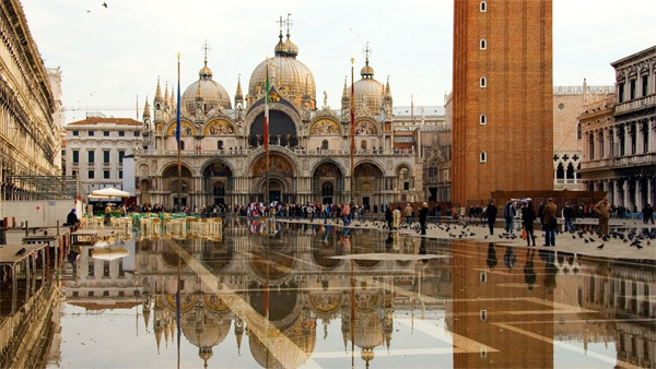 Quảng trường nhà thờ San Marco Quảng trường nhà thờ San Marco