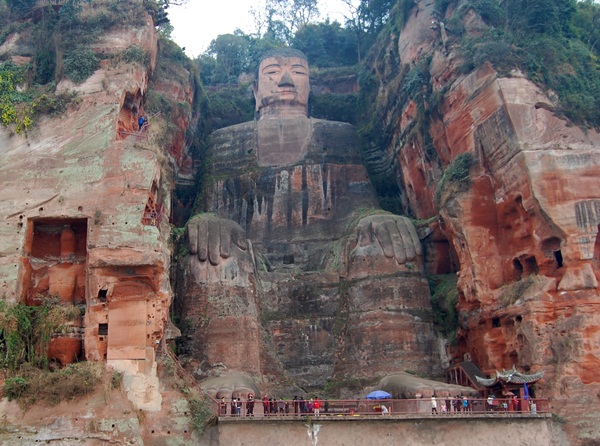 Lạc Sơn Đại phật Lạc Sơn Đại phật