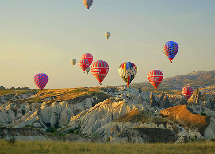 Bình minh trên Khinh khí cầu ở độ cao 600m Bình minh trên Khinh khí cầu ở độ cao 600m