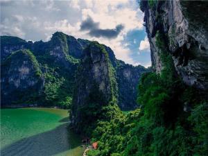Tour du lịch cuối tuần bay đêm: Sài Gòn - Nội Bài - Vịnh Hạ Long - Yên Tử - Sài Gòn